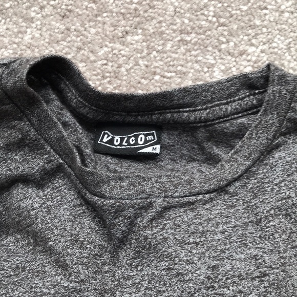 Volcom Set - Picture 5 of 5